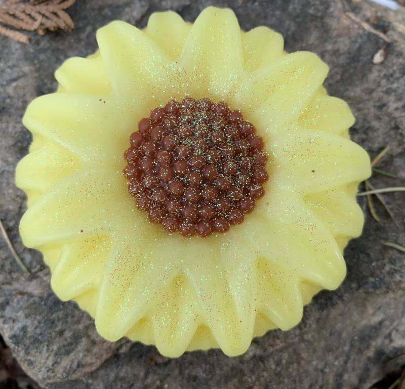 Süße Sonnenblumen Seife - Frühling Blume Muttertag Mom Floral von Etsy - ajsweetsoap