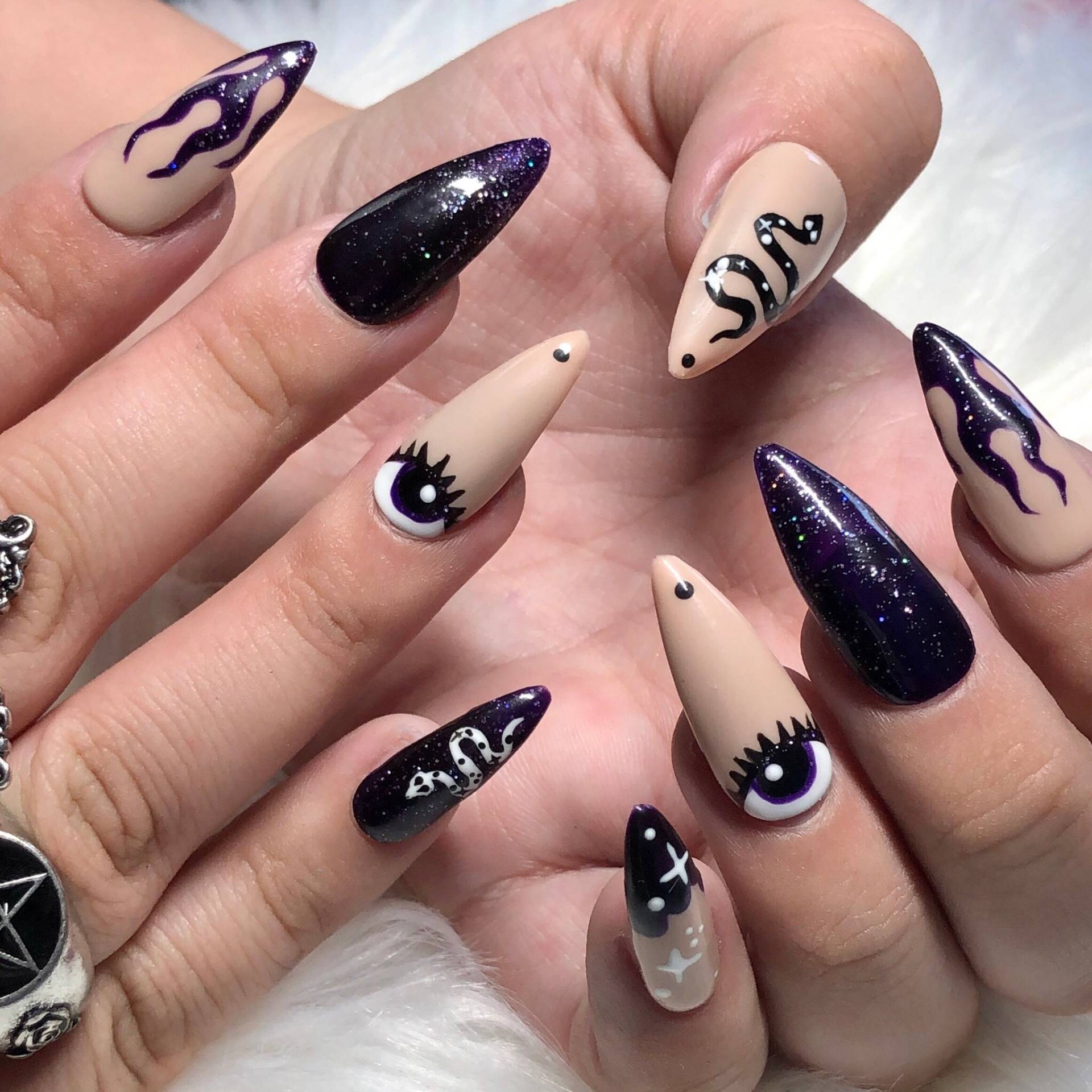 Witchy Witch Press On Nails Purple Mit Schlangen Und Augen Halloween - Halloweenkostüm 2024 von Etsy - anjsnails