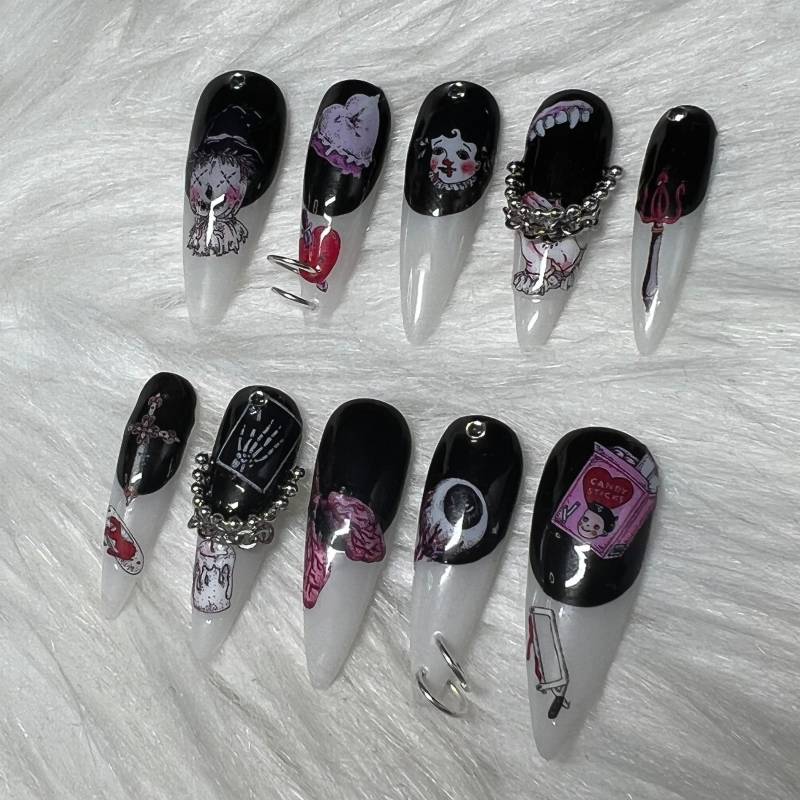 Stiletto Black & White Press On Nails Mit Emo/Gothic/Grunge/Punk Sticker Und Piercings - Friday Sale 2024 von Etsy - anjsnails