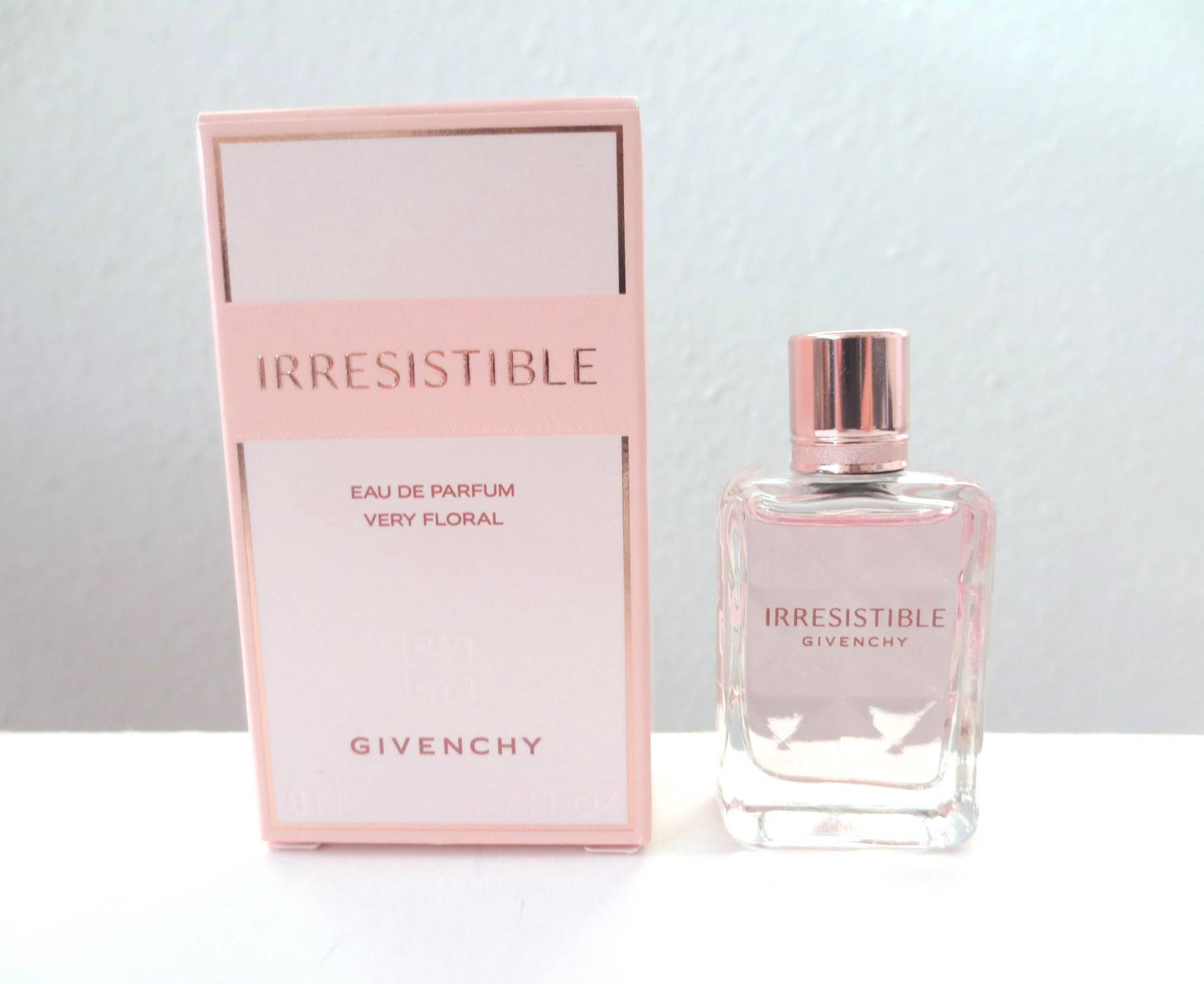 Miniaturkollektion Givenchy Unwiderstehliches Eau De Parfum Sehr Blumig 8 Ml - Mini-Flasche 0, 27 Unzen von Etsy - austrianneAT