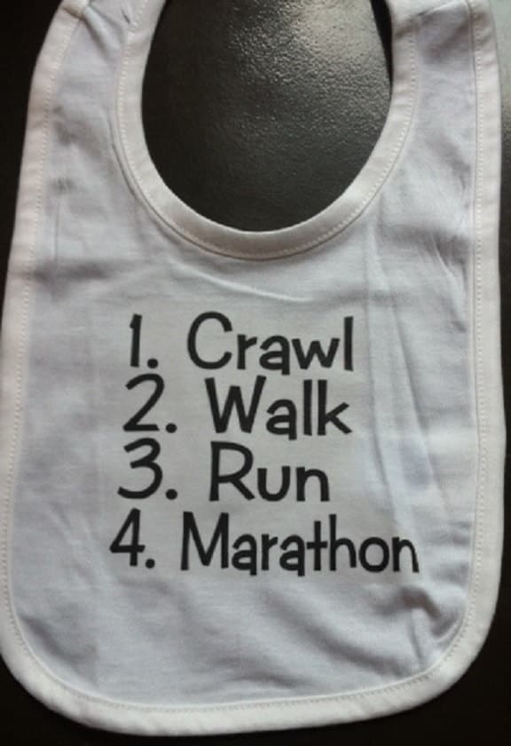 Zukunft Marathon Läufer Baby Lätzchen Baumwolle Säugling Lätzchen Jogger Dusche Geschenk Kleidung Zukunft Marathon Läufer Baby Lätzchen Baumwolle Säugling Lätzchen Jogger Dusche Geschenk Kleidung von Etsy - baby1zmaker4u