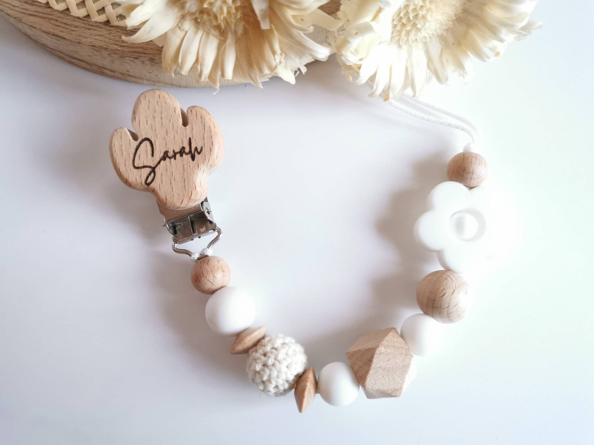 Schnullerkette Mit Namen, Babygeschenk, Personalisiert, Gravur, Holz, Boho, Blumen, Mädchen von Etsy - babyshopRICHBEAR