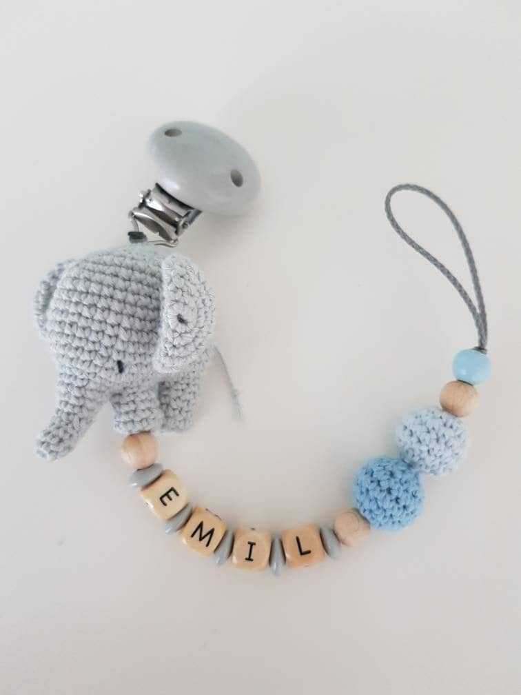 Gehäkelte Schnullerkette"Elefant", Personaliesiert, Junge, Niedlich von Etsy - beckyshandmadeshop