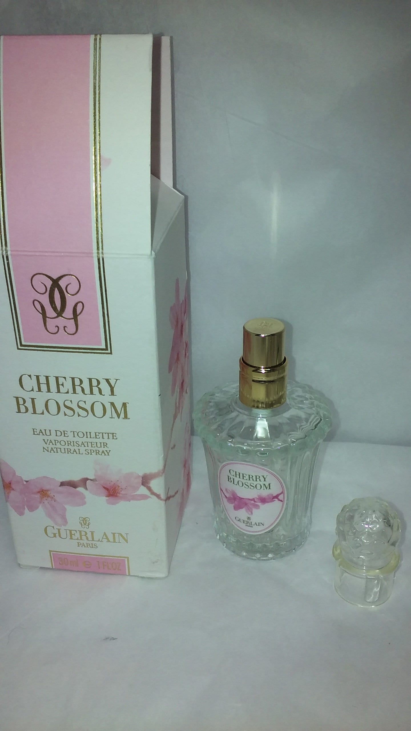 Guerlain Kirschblüte Leere Parfümflasche von Etsy - belfontantiques