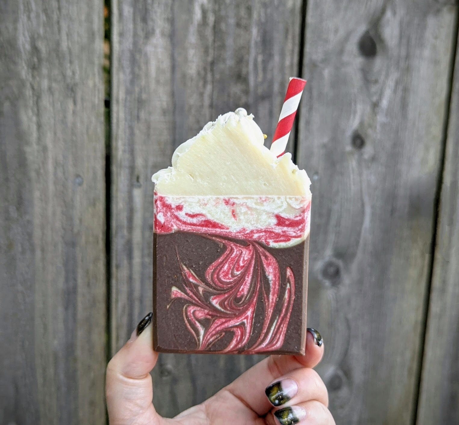 Peppermint Hot Cocoa Vegan Seifenstück von Etsy - dancingtigersoap