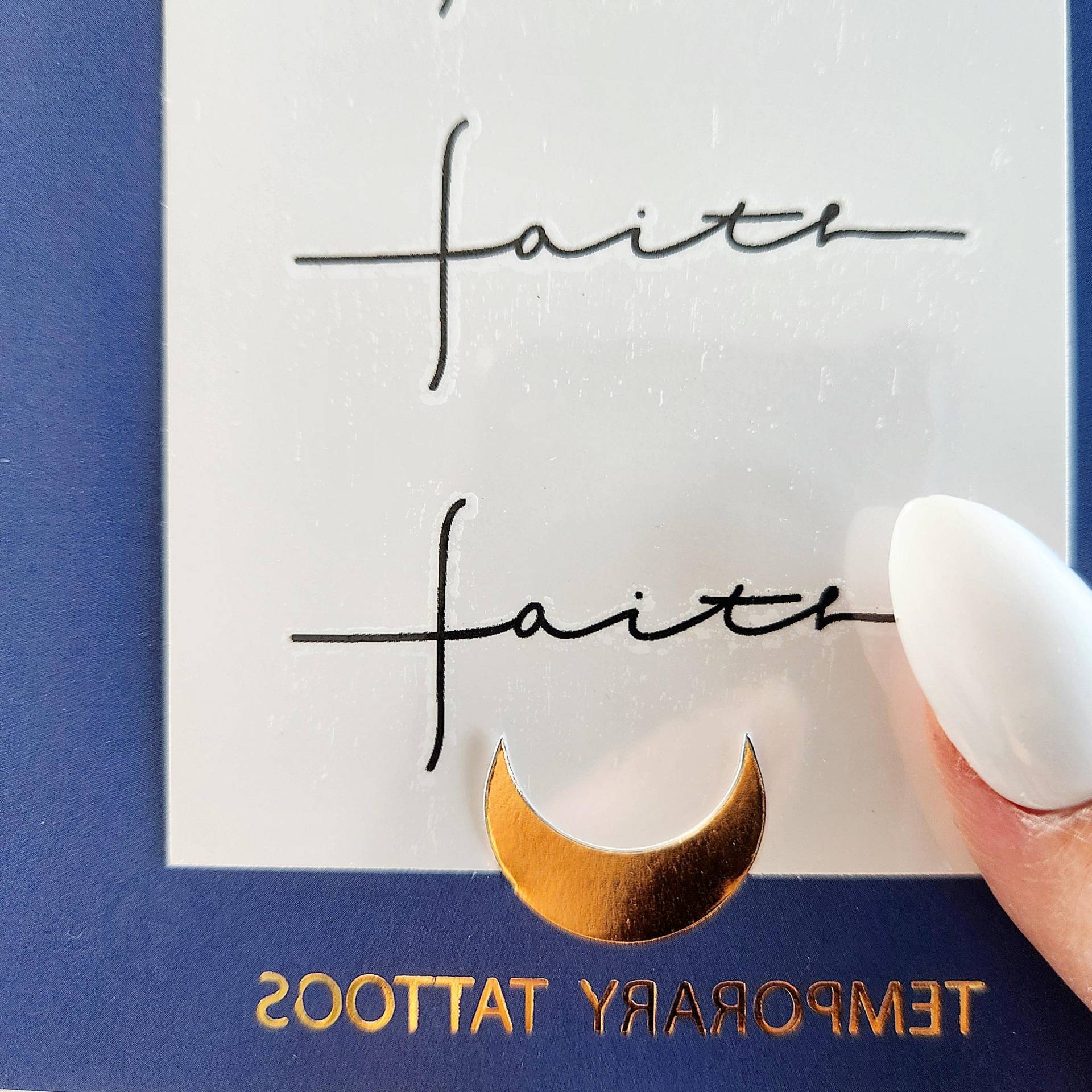 Temporäres Tattoo Mit Dem Wort „Glaube" | 3Er-Set Temporäres Tattoo Mit Dem Wort „Glaube" | 3Er-Set von Etsy - encredelicate