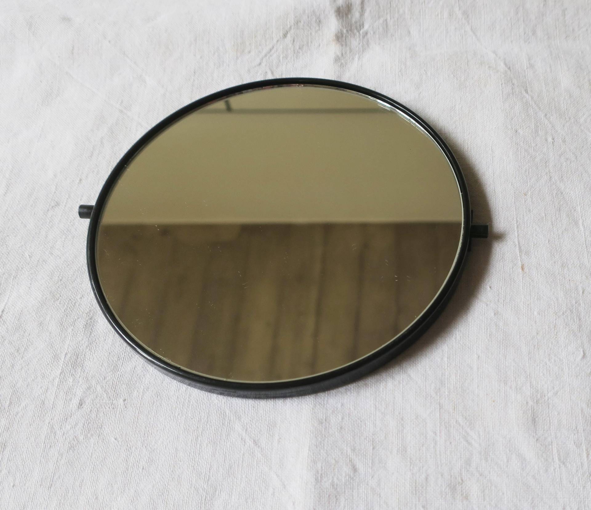 Vintage Kosmetikspiegel Mit Vergrößerung in Schwarzem Rahmen 70Er Vintage Kosmetikspiegel Mit Vergrößerung in Schwarzem Rahmen 70Er von Etsy - etage4vintage