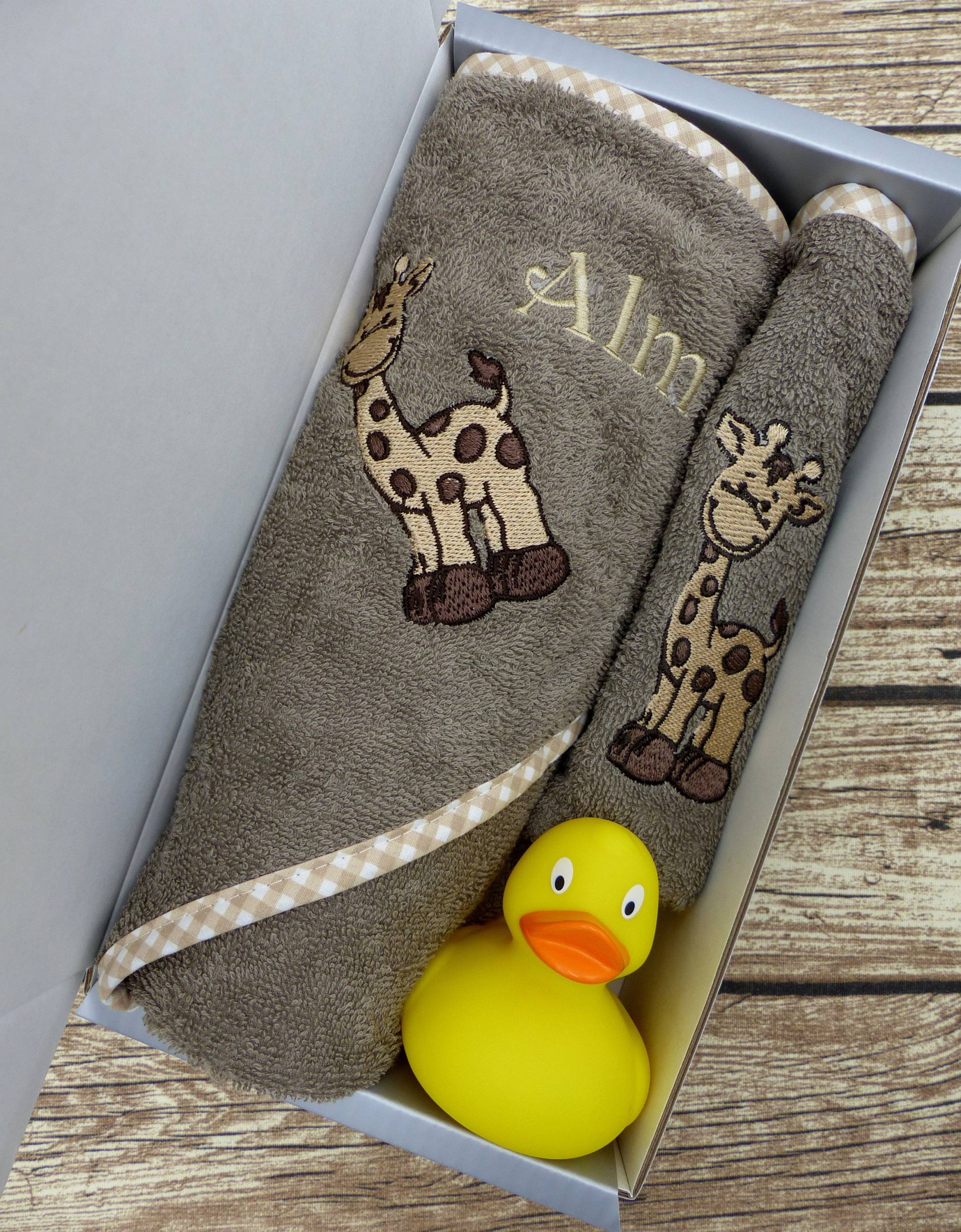 Baby-Badeset Mit Namen - Giraffe Coffee von Etsy - geschenkelibelle