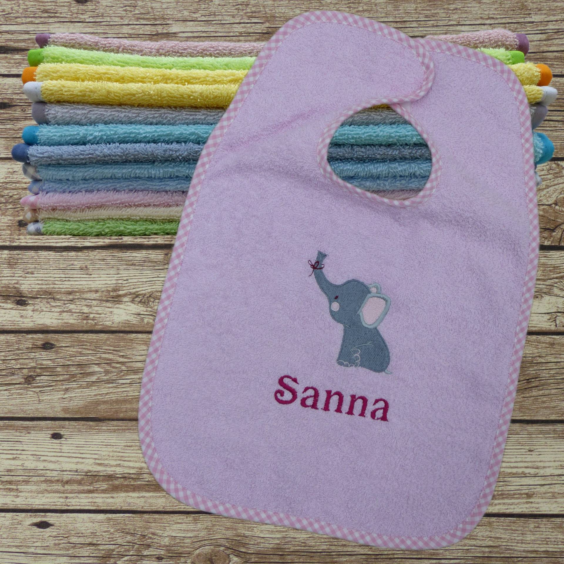 Lätzchen Mit Namen Elefant in Wunschfarbe Lätzchen Mit Namen Elefant in Wunschfarbe von Etsy - geschenkelibelle