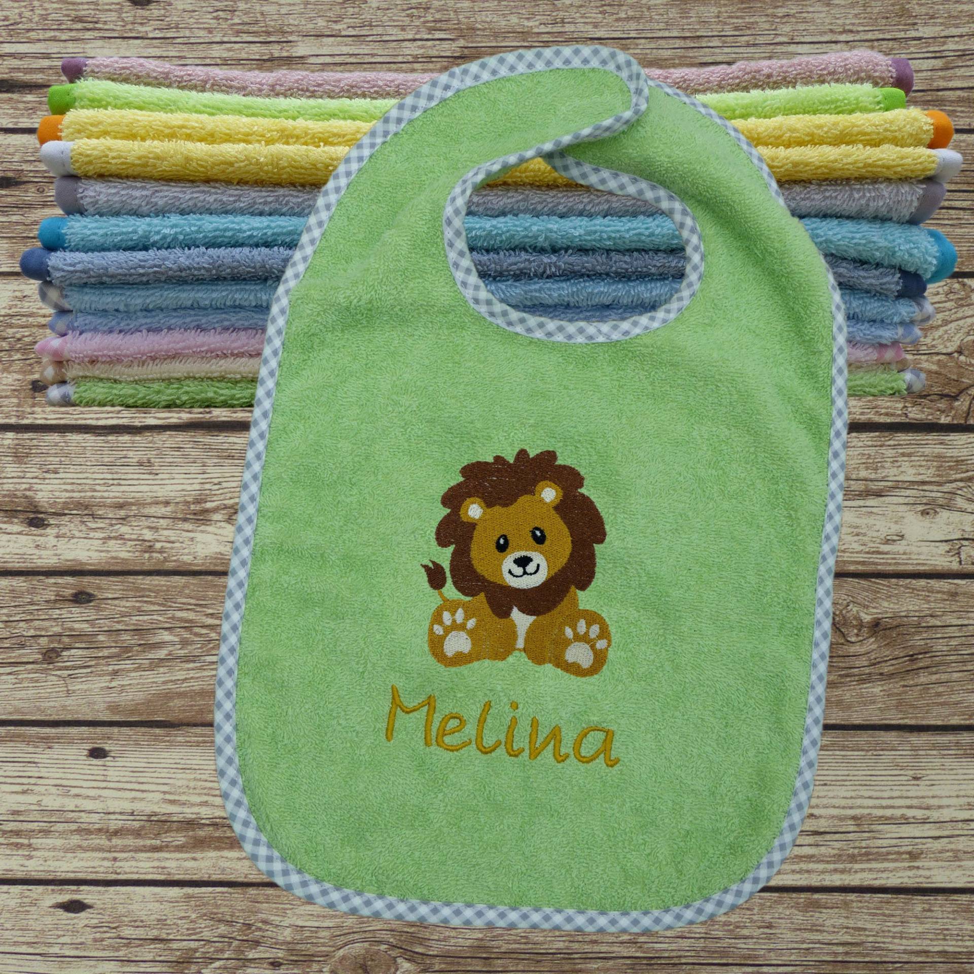 Lätzchen Mit Namen Löwe in Wunschfarbe Lätzchen Mit Namen Löwe in Wunschfarbe von Etsy - geschenkelibelle