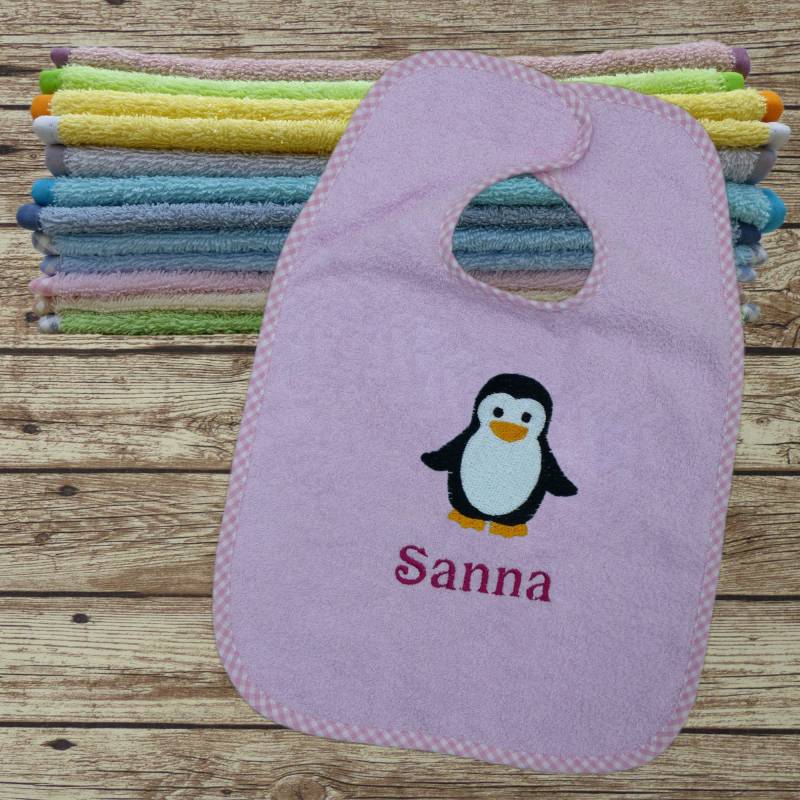 Lätzchen Mit Namen Pinguin in Wunschfarbe von Etsy - geschenkelibelle