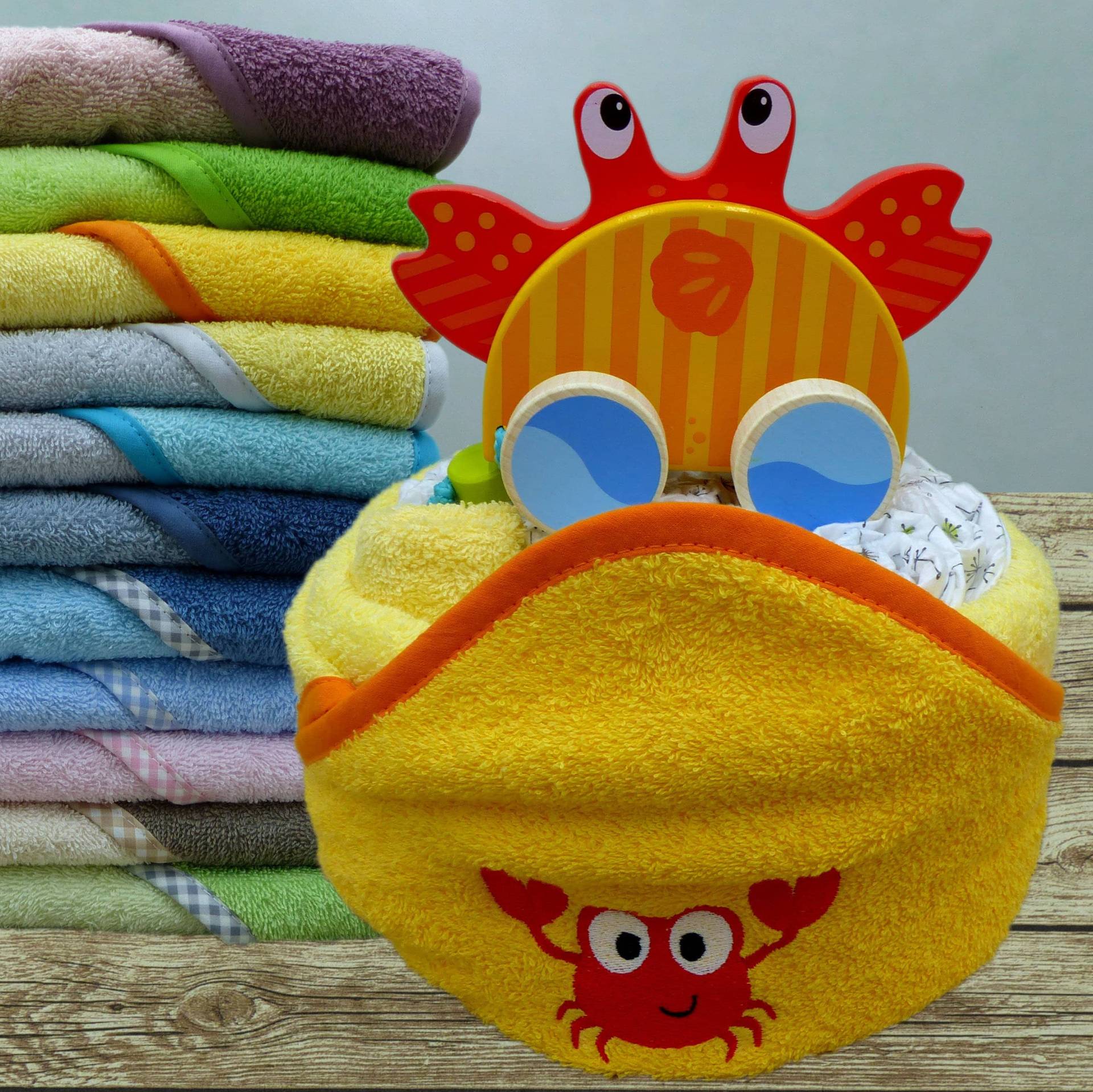 Windeltorte Mit Namen Kleine Krabbe in Wunschfarbe Windeltorte Mit Namen Kleine Krabbe in Wunschfarbe von Etsy - geschenkelibelle