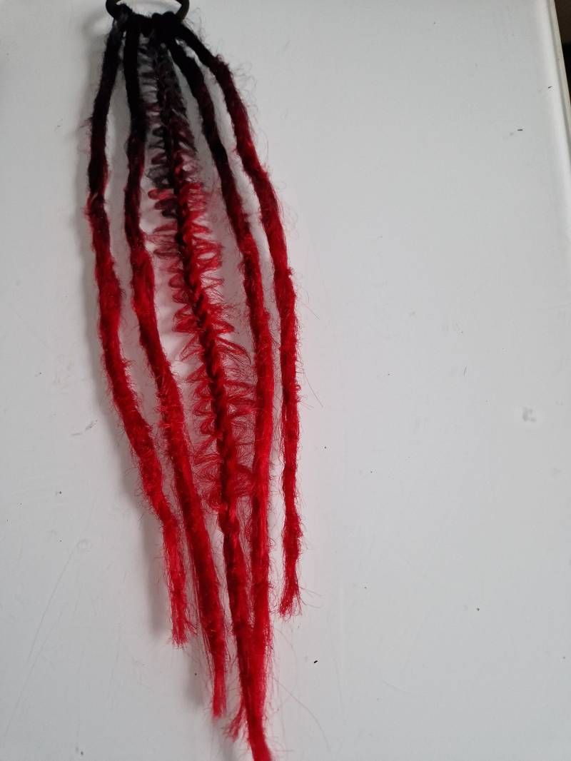 Dreadgummi Schwarz Rot von Etsy - hairkelei