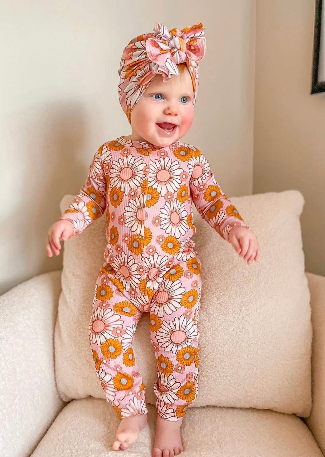Blush Retro Footie Oder Strampler, Baby-Outfit, Kleinkind-Outfit, Weicher Pyjama, Blumen-Pyjama, Mädchen-Set, Kleidungsset, Mädchenkleidung Blush Retro Footie Oder Strampler, Baby-Outfit, Kleinkind-Outfit, Weicher Pyjama, Blumen-Pyjama, Mädchen-Set, Kleidungsset, Mädchenkleidung von Etsy - harleebeeandco