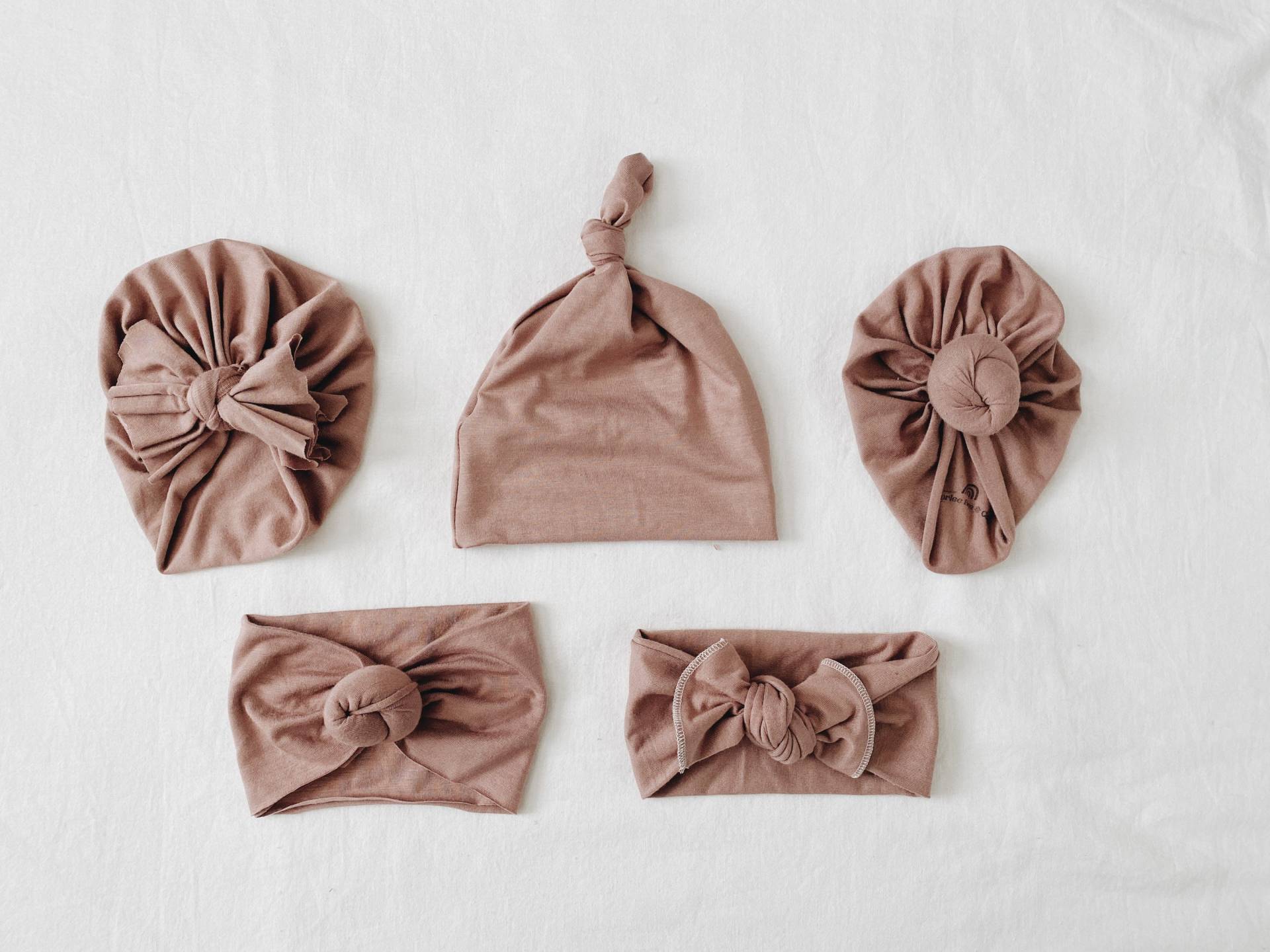 Soft Mauve, Baby Turban, Mütze, Knoten Stirnband, Geschenk Set, Baby-Dusche-Geschenk Soft Mauve, Baby Turban, Mütze, Knoten Stirnband, Geschenk Set, Baby-Dusche-Geschenk von Etsy - harleebeeandco