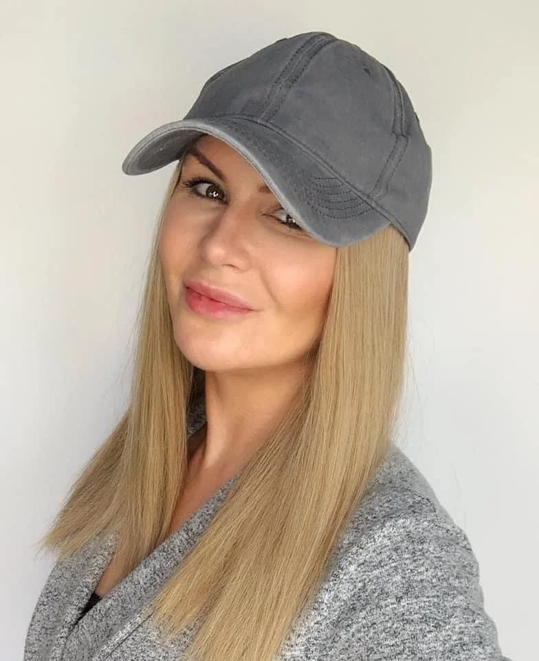 Graue Basecap, An Der Lange Haare Befestigt Sind von Etsy - headscarvesbyciara1