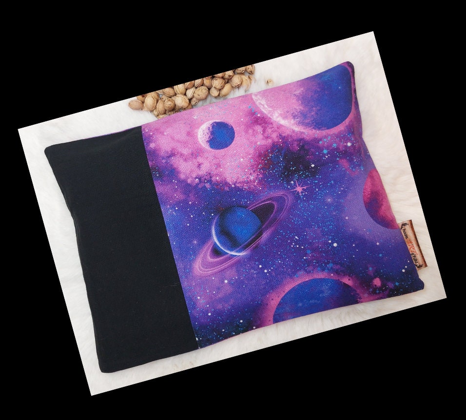 Bio Körnerkissen Personalisierbar Mit Name & Inlett, 2 Größen, Kirschkernkissen Rapskissen Dinkelkissen Wärmekissen Weltraum Planeten Galaxy von Etsy - hoamARTgfuehl