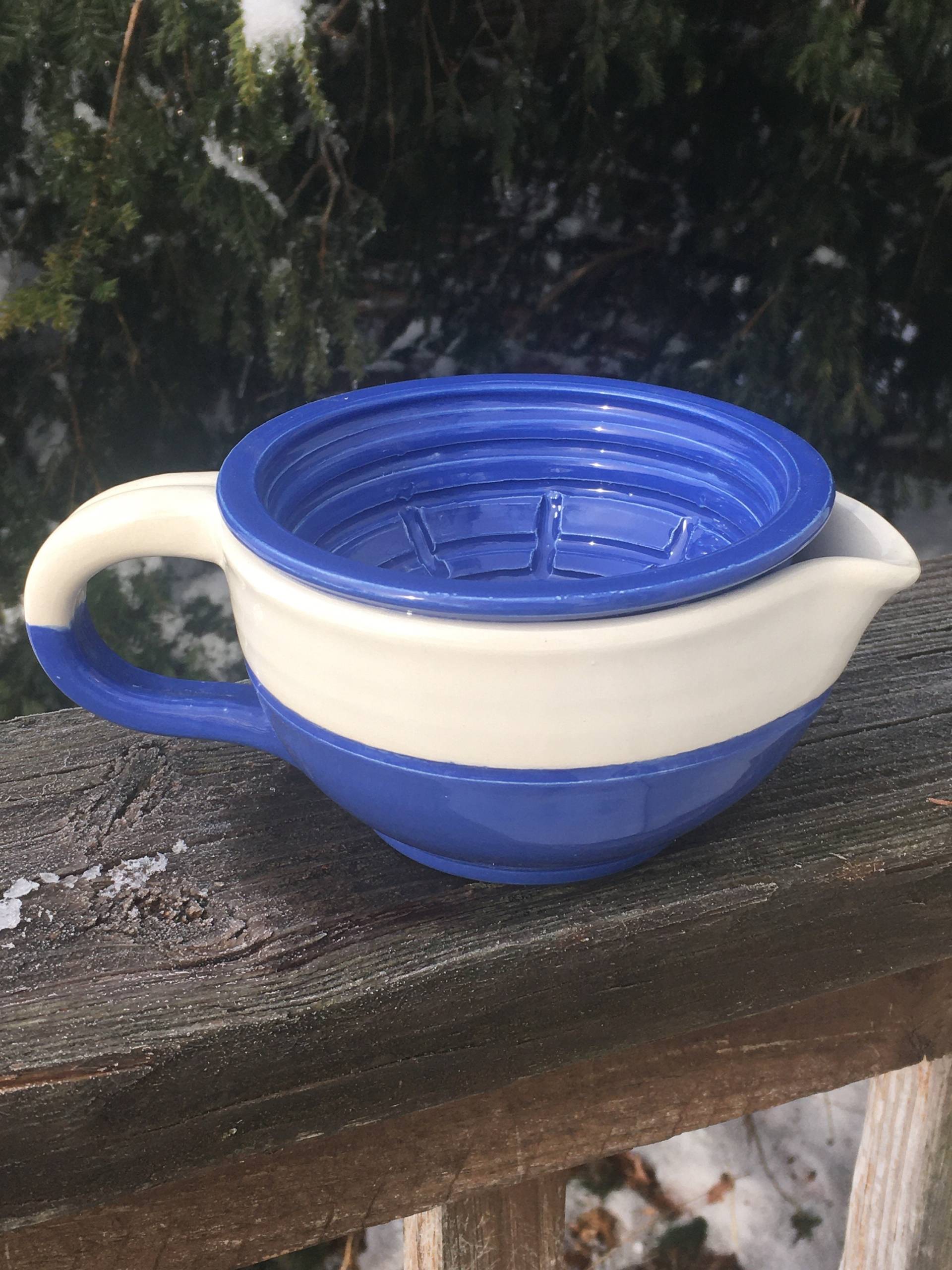 Blau-Weiße Rasur Scuttle Blau-Weiße Rasur Scuttle von Etsy - karengoldberg1