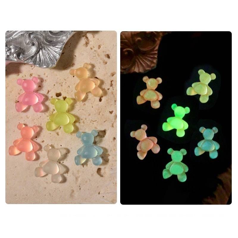 5x Glow in Dark Bear Nail Charms, Art Gummy Resin Dekoration, 3D Nagel Charm von Etsy - kittynailcharm