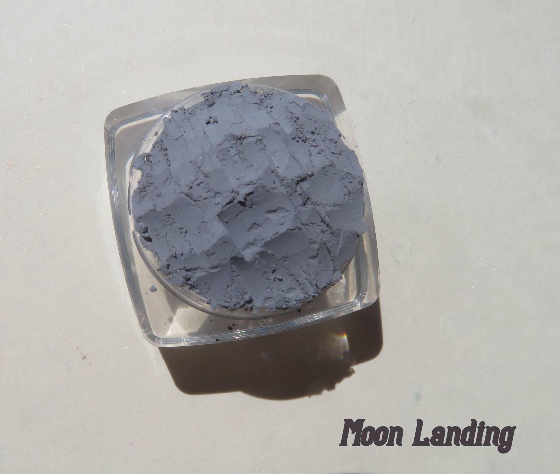 Moon Landing - Matte Pale Grey Lose Puder-Mineral-Lidschatten, Ohne Tierversuche, Vegan Mineral-Lidschatten von Etsy - kmms