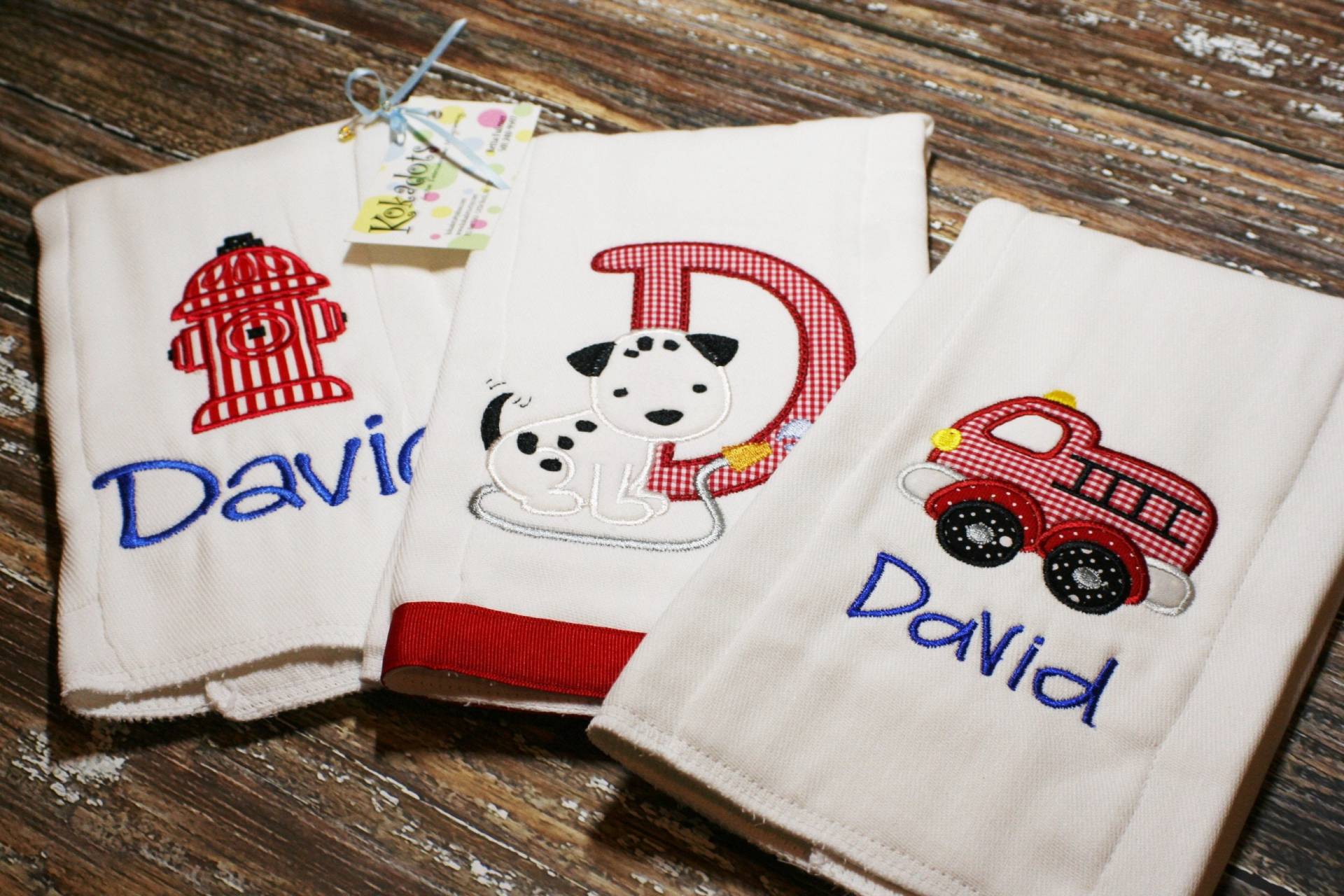 Feuerwehrauto Spucktuch, Hydrant Appliziertes Monogramm Jungen Baby Spucktuch Feuerwehrauto Spucktuch, Hydrant Appliziertes Monogramm Jungen Baby Spucktuch von Etsy - kokadots