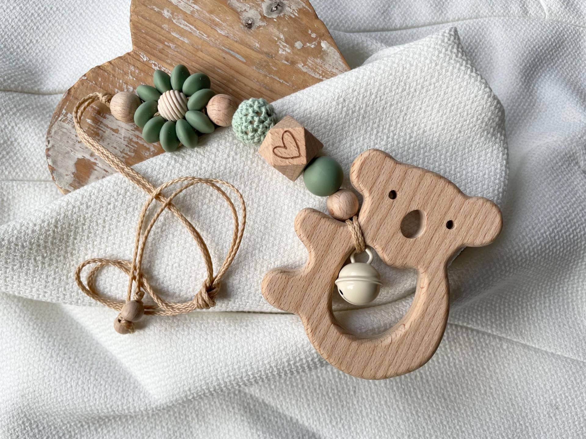 Anhänger Für Die Babyschale Und Spielbogen in Vielen Farben Mit Blume Herz Als Geschenk Zur Geburt, Maxicosi Anhänger Für Die Babyschale Und Spielbogen in Vielen Farben Mit Blume Herz Als Geschenk Zur Geburt, Maxicosi von Etsy - lamonadashop