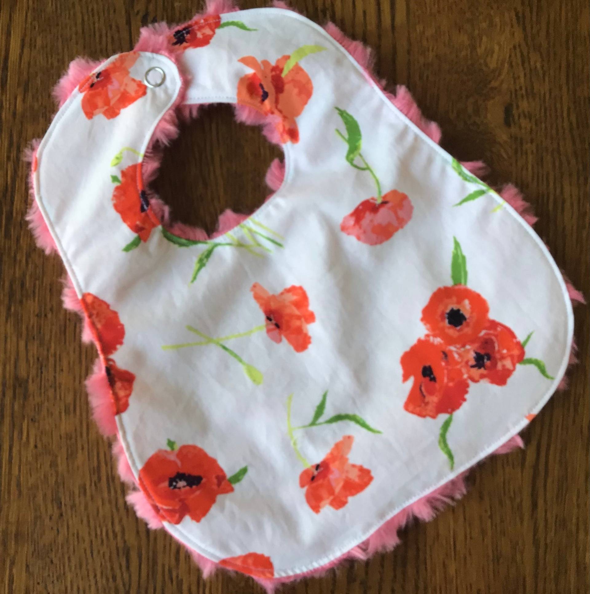 Lachsrosa Aquarell Poppy Kleinkind Lätzchen von Etsy - laurelwhite