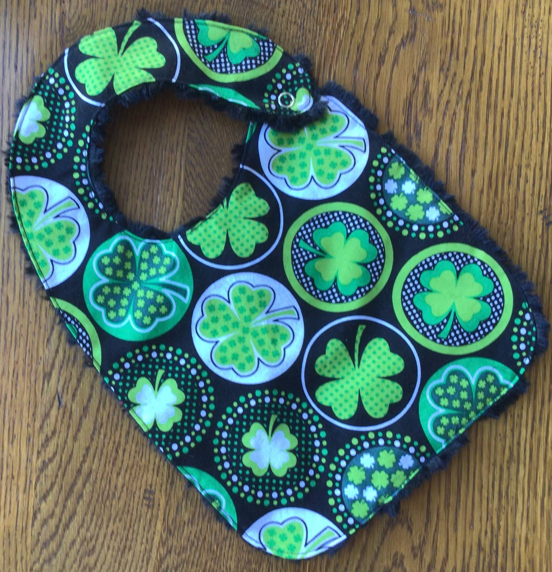 Schwarz Und Grün Shamrock Baby/Kleinkind Lätzchen von Etsy - laurelwhite