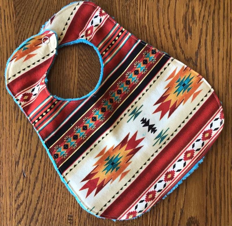 Southwest Aztec Design Kleinere Größe Lätzchen - Nur Für Kleinkinder von Etsy - laurelwhite