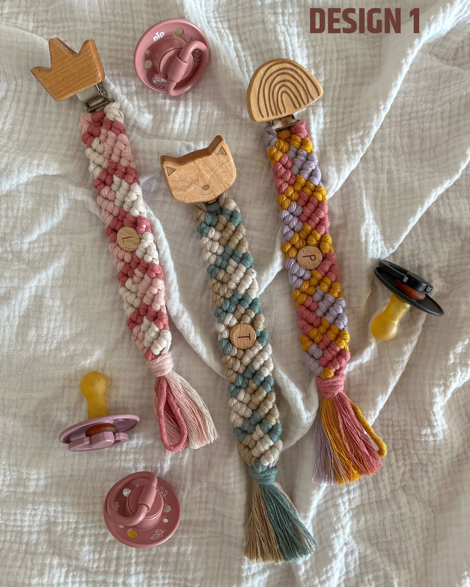 Handgemachte Schnullerkette | Kinderwagenkette Personalisierbar Makramee Handgemachte Schnullerkette | Kinderwagenkette Personalisierbar Makramee von Etsy - liebsxpialaureen