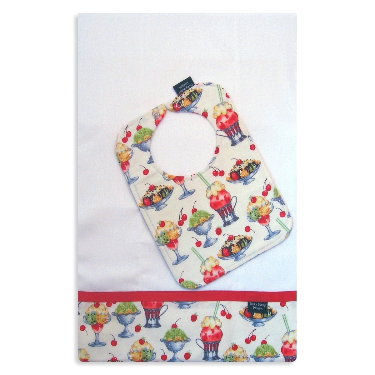 Ice Cream Social Lätzchen Und Spucktuch Set, Baby Geschenkset, Bieger Neutral, Unisex Ice Cream Social Lätzchen Und Spucktuch Set, Baby Geschenkset, Bieger Neutral, Unisex von Etsy - luckyduckydesigns