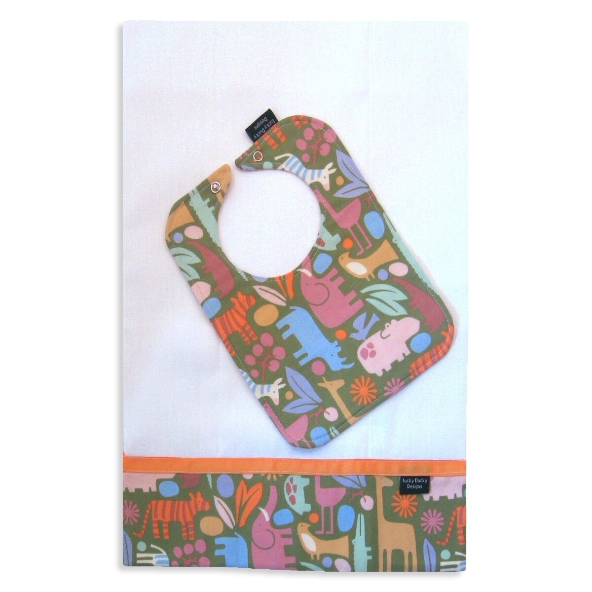 Zoo Safari Lätzchen Und Spucktuch Set, Geschenk Unisex Baby Zoo Safari Lätzchen Und Spucktuch Set, Geschenk Unisex Baby von Etsy - luckyduckydesigns