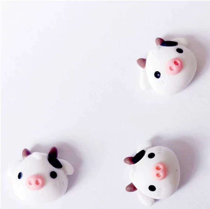 3D Nail Art Kawaii Kuh Charm von Etsy - magictouchnailz