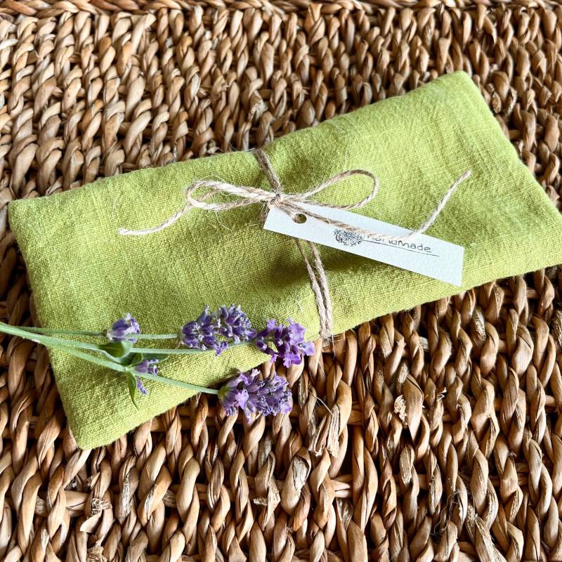 Yoga Augenkissen Lavendel/Zirbe Entspannung Aromatherapie Geschenk von Etsy - magnoliawerkstatt