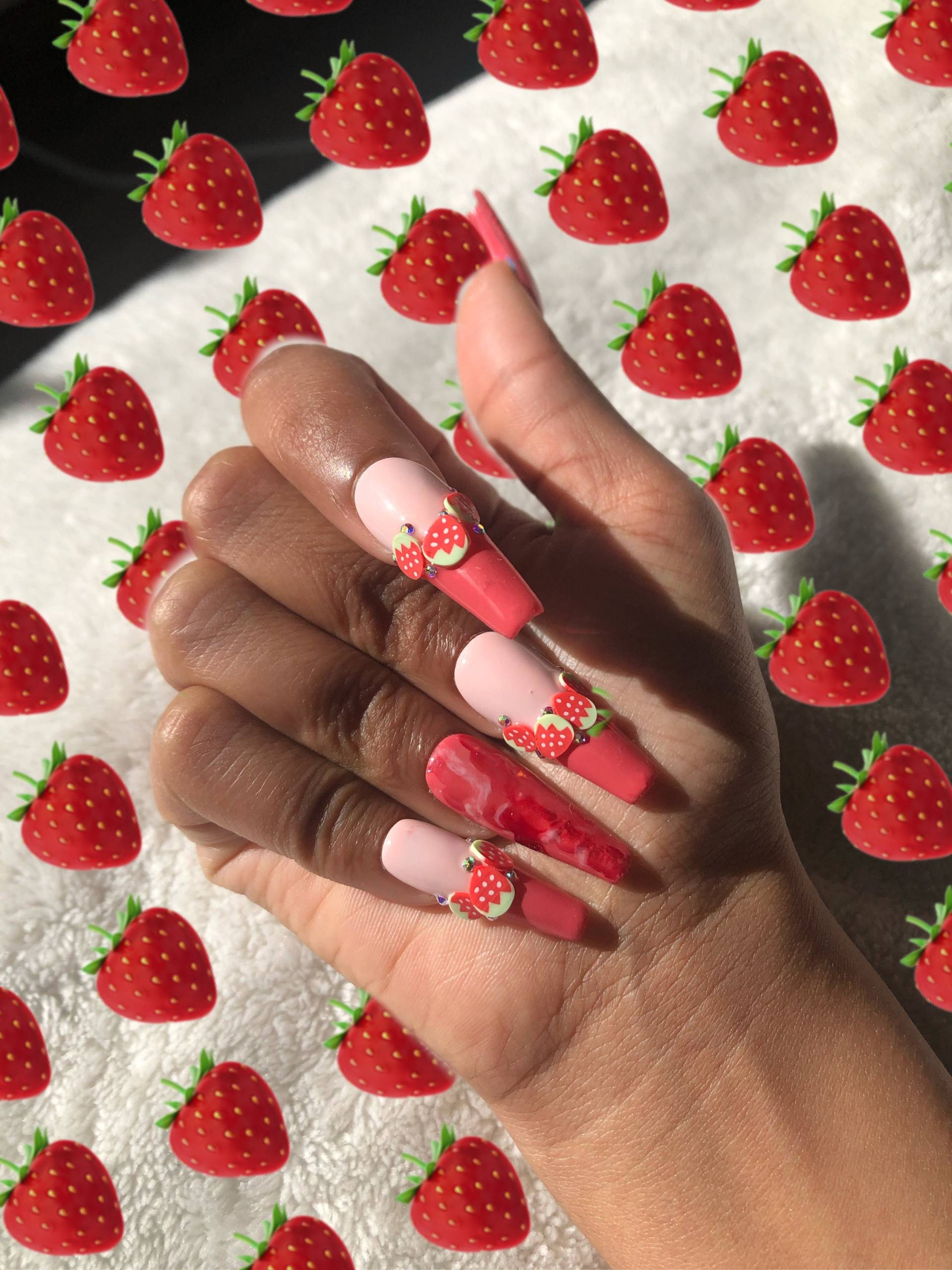 3D-Frucht Französisch Nägel von Etsy - meldasnails