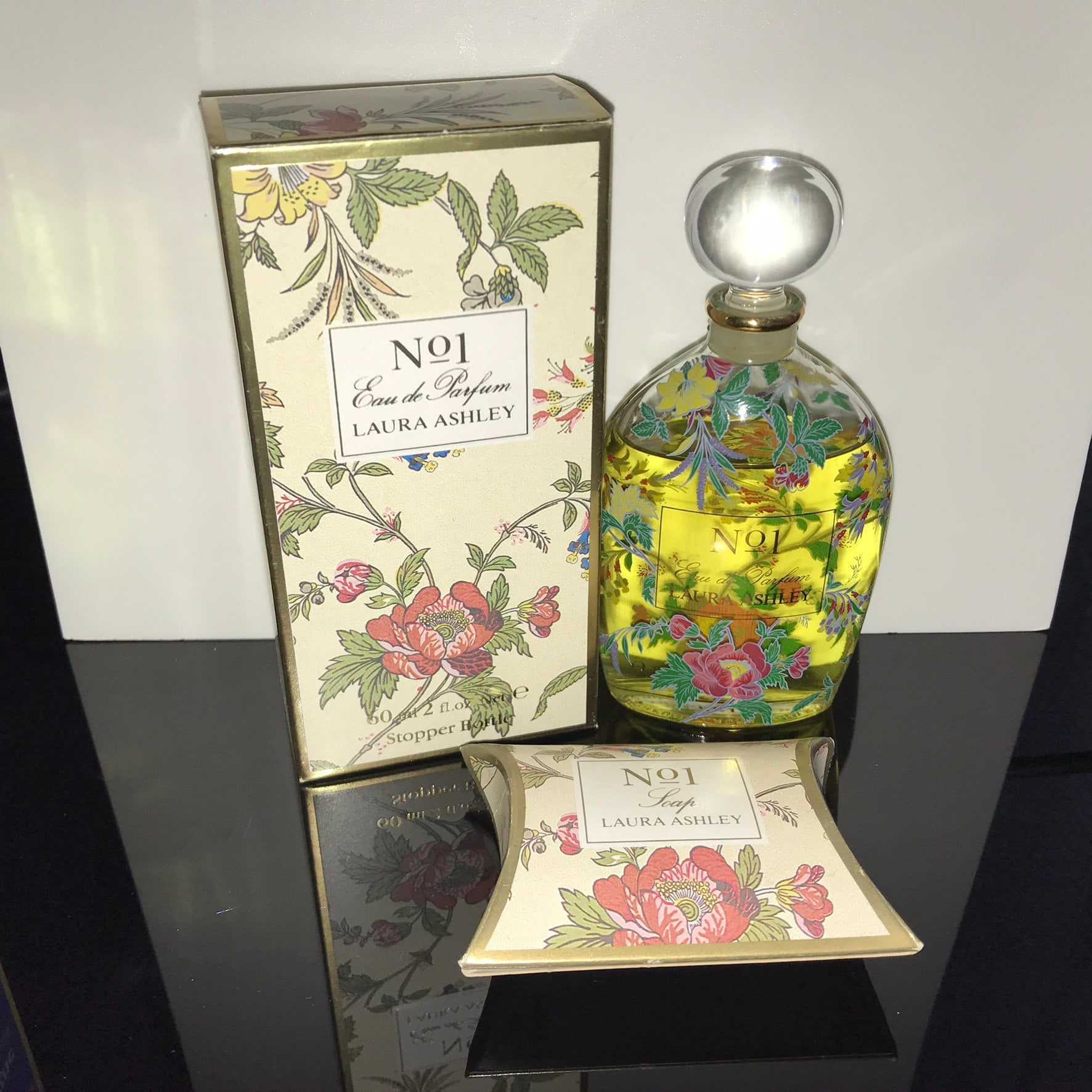 Laura Ashley - No 1 Old Version 60Ml Mit Box Seife/Mit Seife Vintage von Etsy - miniperfumes