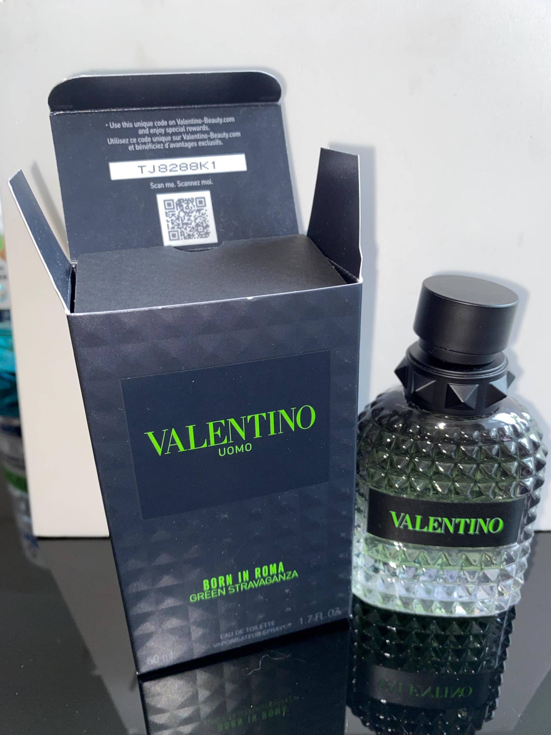 Uimo Born in Roma Green Stravaganza Edt 50 Ml Sehr Gut Als Geschenk Für Ihn Geeignet - Aus Meiner Eigenen Sammlung Original Must Have Uimo Born in Roma Green Stravaganza Edt 50 Ml Sehr Gut Als Geschenk Für Ihn Geeignet - Aus Meiner Eigenen Sammlung Original Must Have von Etsy - miniperfumes
