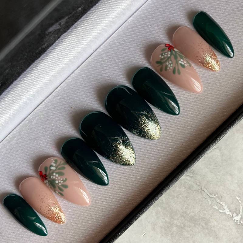 Küss Mich Unter Dem Mistelzweig - Press-On Nails von Etsy - msknails