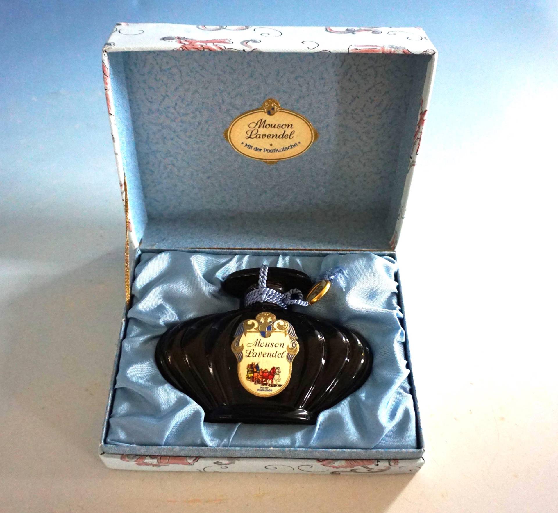 Vintage Mouson Lavender Mit Der Postkutsche Parfüm Flakon Geschenkkarton 70Er Selten | F025-1486 Vintage Mouson Lavender Mit Der Postkutsche Parfüm Flakon Geschenkkarton 70Er Selten | F025-1486 von Etsy - myDecoWorld24