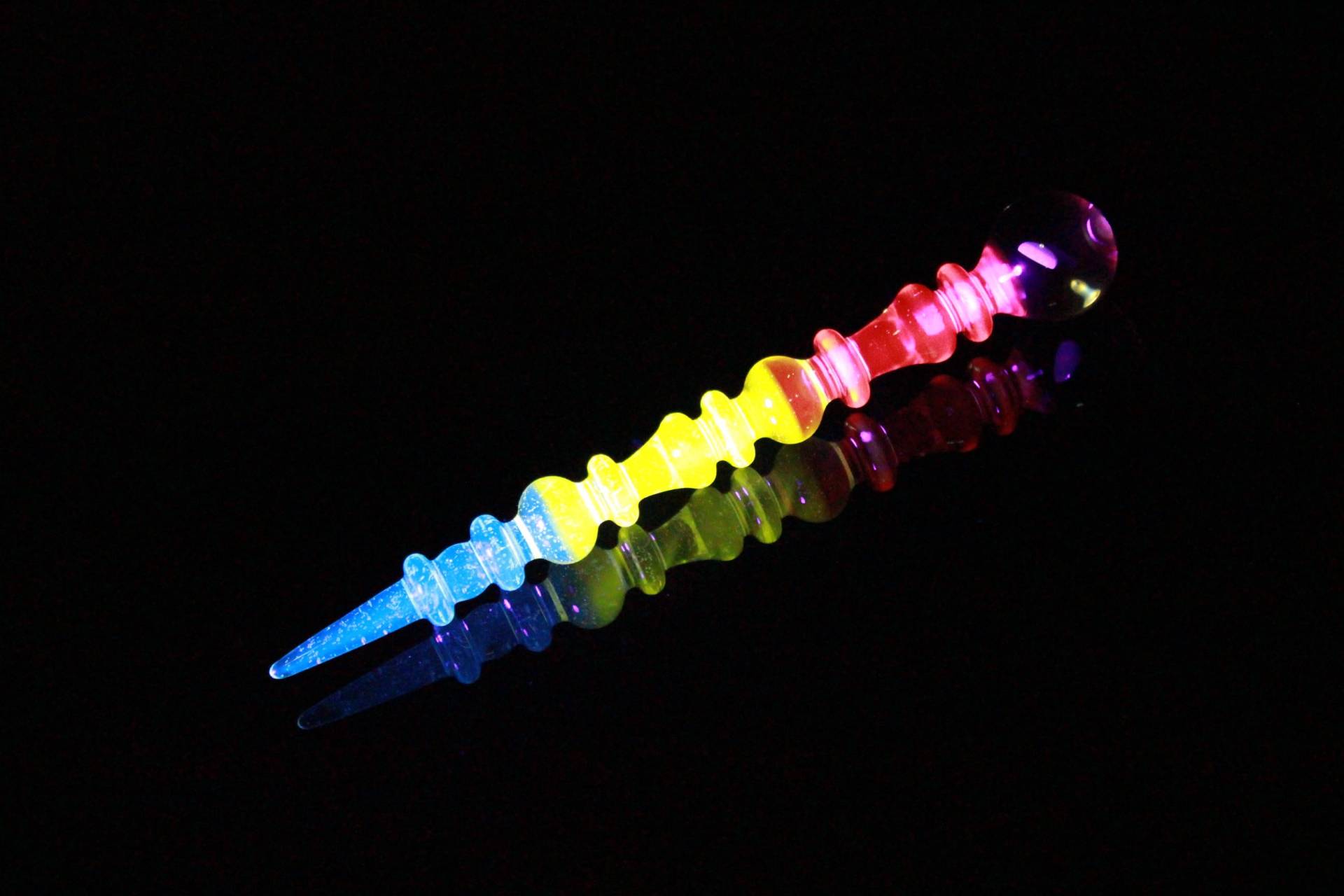 Uv Nova/Blau-Uv Lucy Schwarzlicht Glow Opal Art Parfüm Glas Dauber Uv Nova/Blau-Uv Lucy Schwarzlicht Glow Opal Art Parfüm Glas Dauber von Etsy - organicglassworks