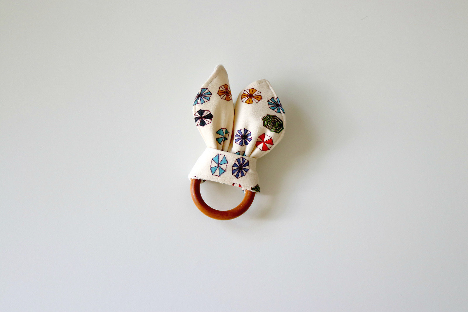 Bio Holz Beißring, Knisterring, Beiß Bio Holz Beißring, Knisterring, Beiß von Etsy - owesley