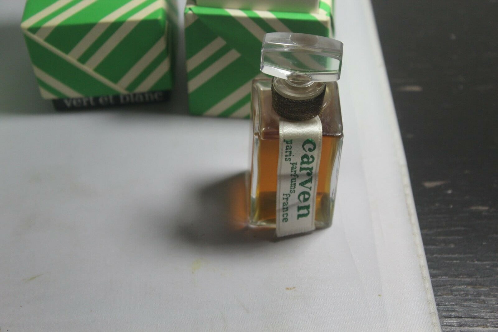 Vintage Carven Vert Et Blanc Parfum Parfüm 1 Oz 30Ml von Etsy - perfumepawn