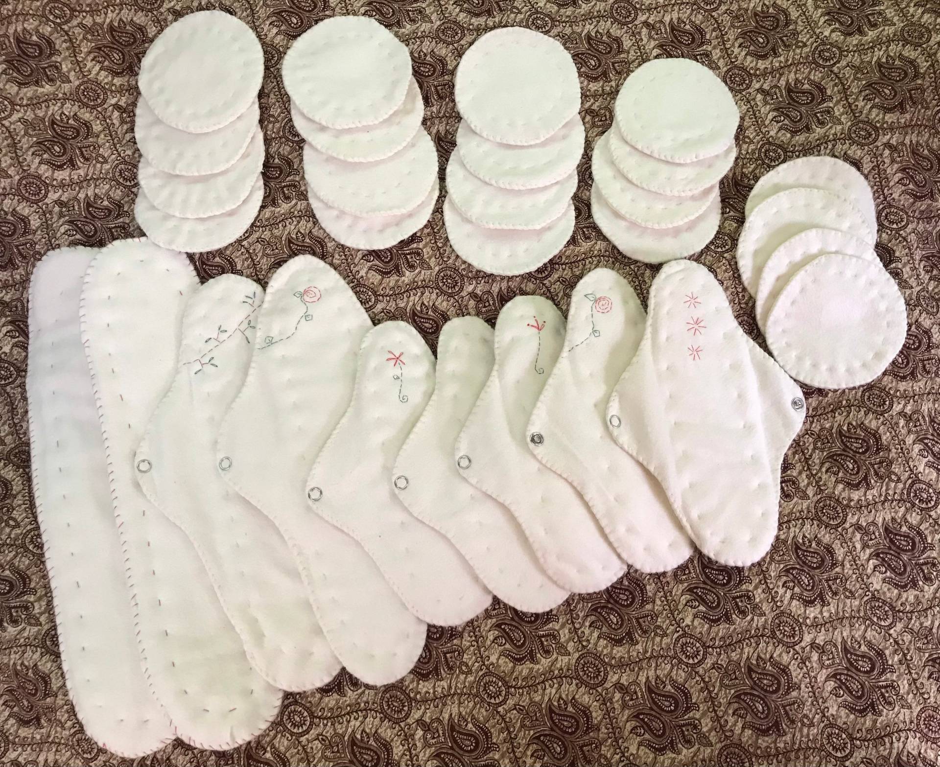 Bio-Baumwolle Pad-Kit Für Wochen Nach Der Geburt Heavy Flow, Stilleinlagen Bio-Baumwolle Pad-Kit Für Wochen Nach Der Geburt Heavy Flow, Stilleinlagen von Etsy - positivelyarchetypal