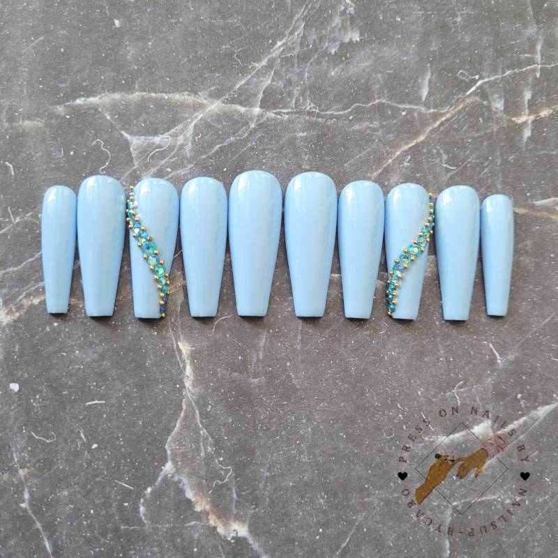 Baby Blue Rhinestones - Press On Nails Long Ballerina von Etsy - pressonsbycaro