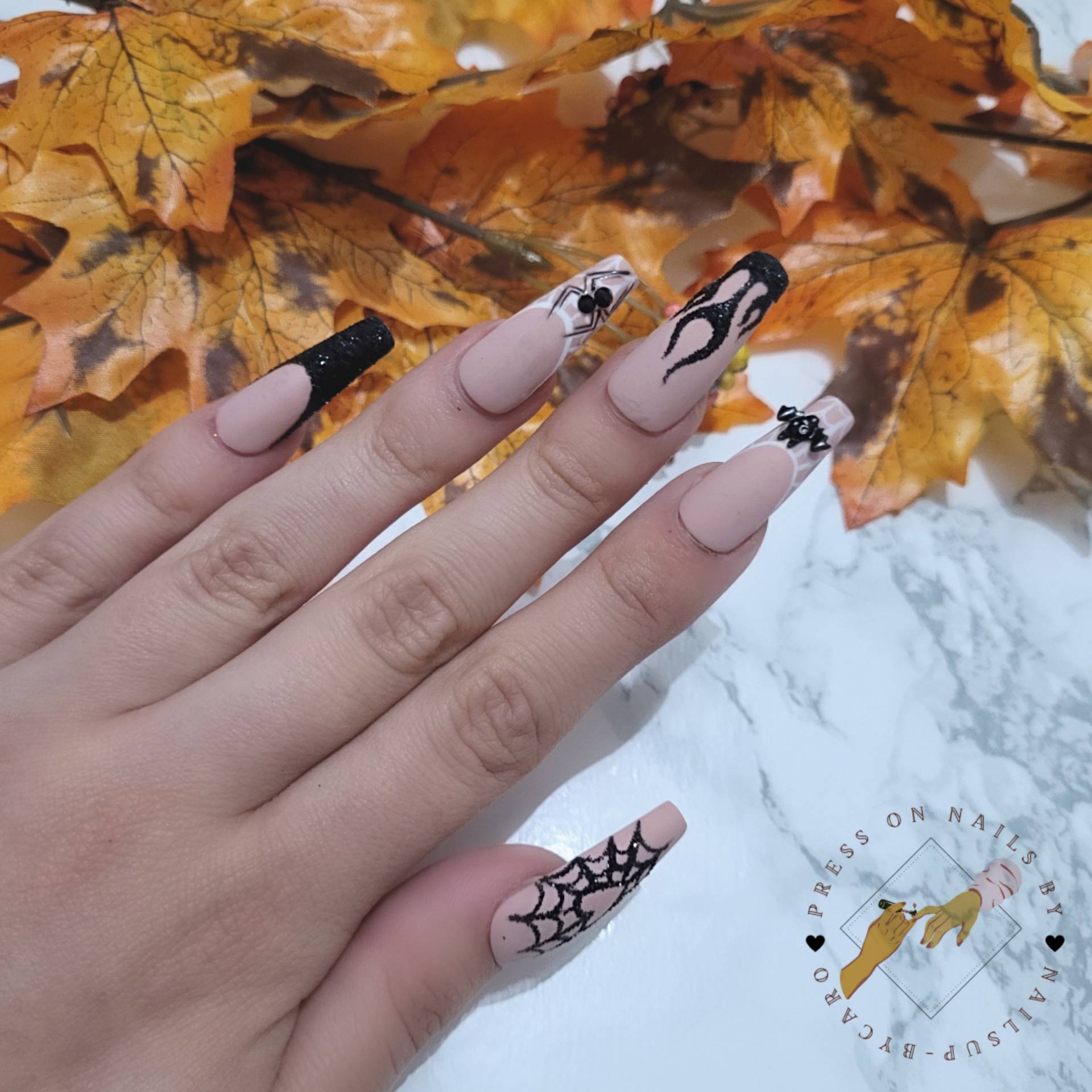 Glitter Halloween - Press On Nails Long Ballerina von Etsy - pressonsbycaro