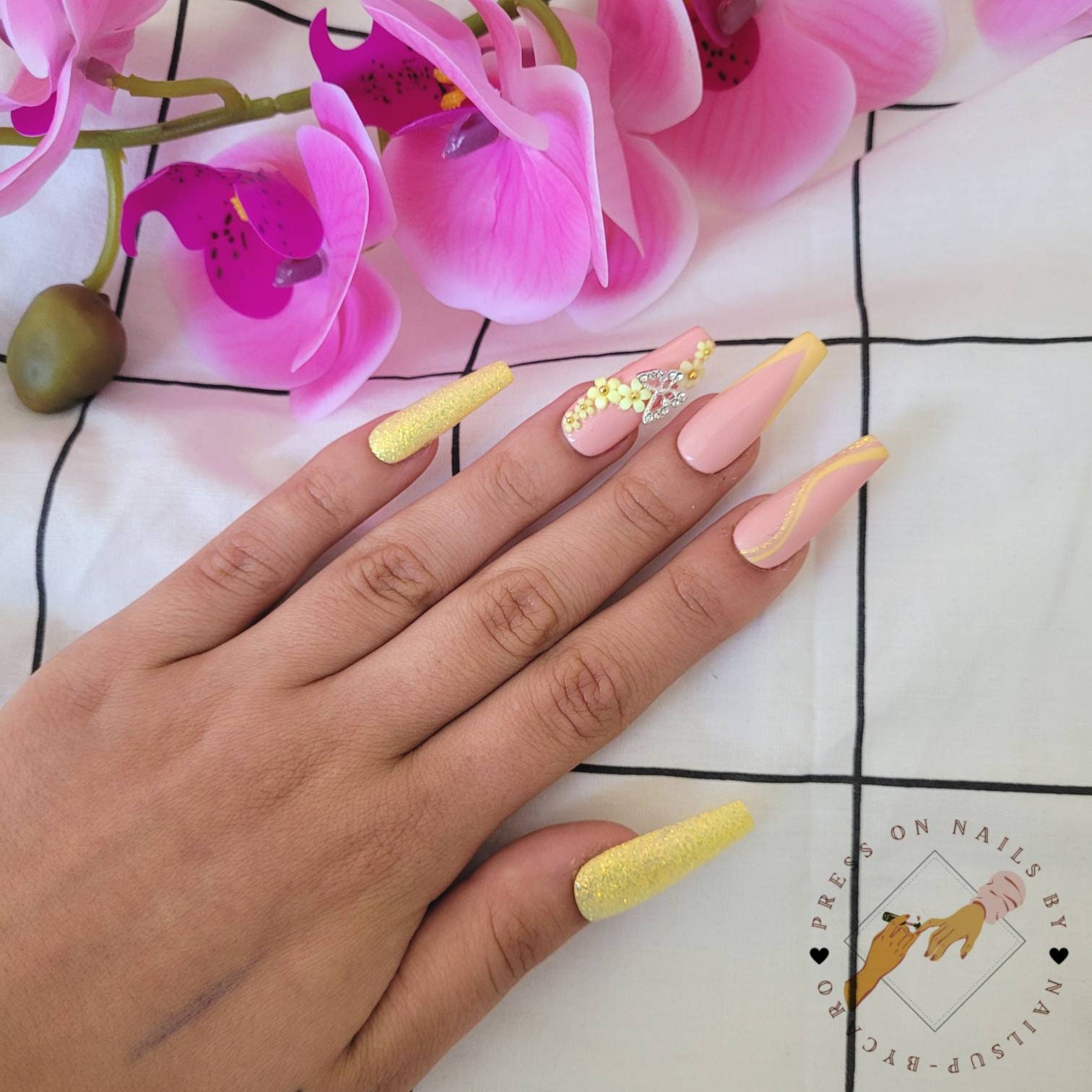 Yellow Blossoms - Press On Nails Long Ballerina von Etsy - pressonsbycaro