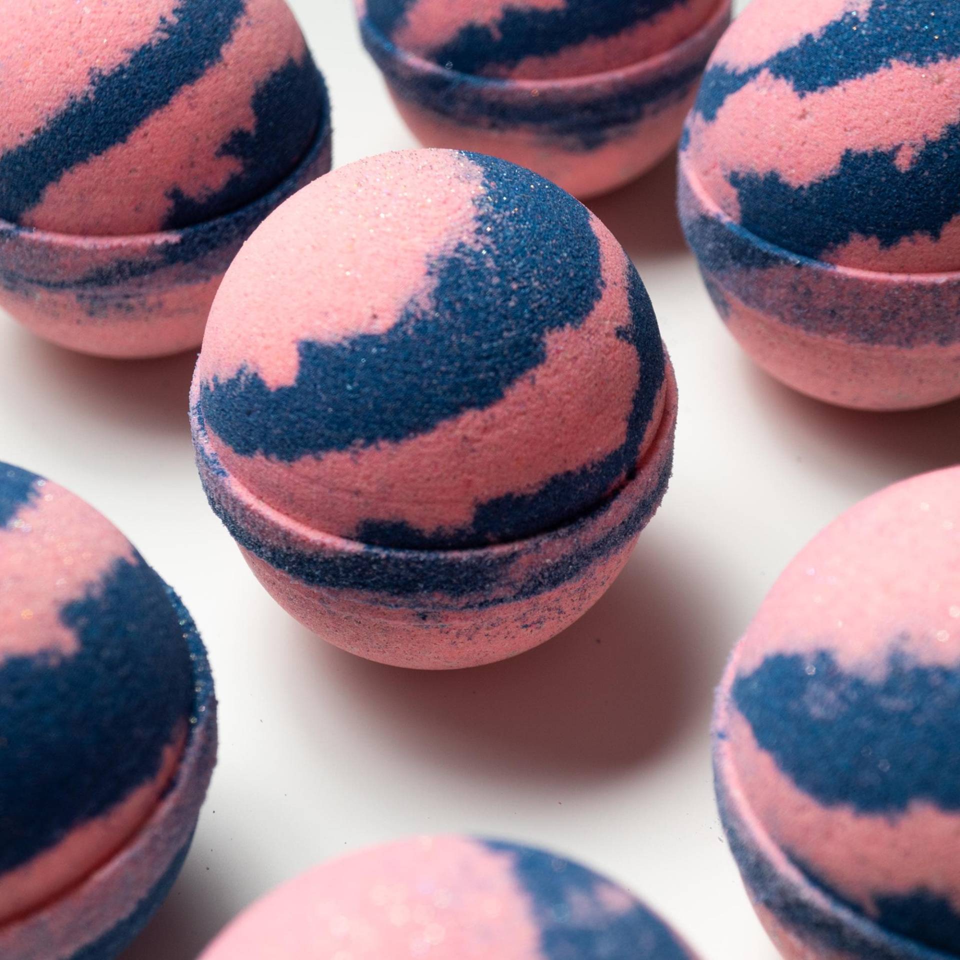 Litchi & Rose Badebombe Sheabutter, Avocadoöl, Weiße Tonerde Litchi & Rose Badebombe Sheabutter, Avocadoöl, Weiße Tonerde von Etsy - rainydayhello