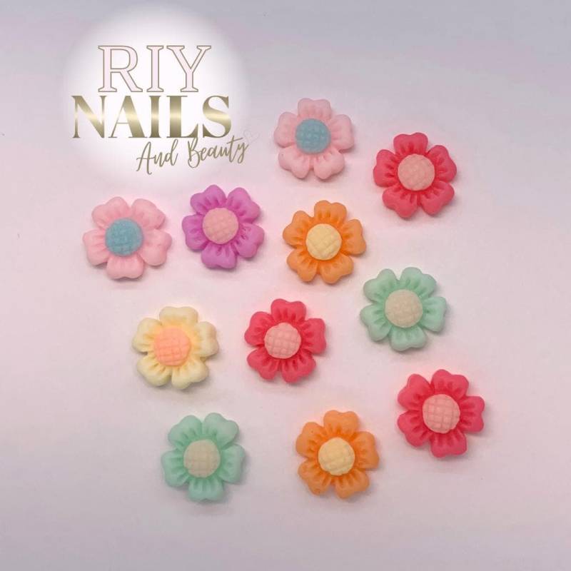 3D Süsse Blumen Nailart Charms Riynails von Etsy - riynails