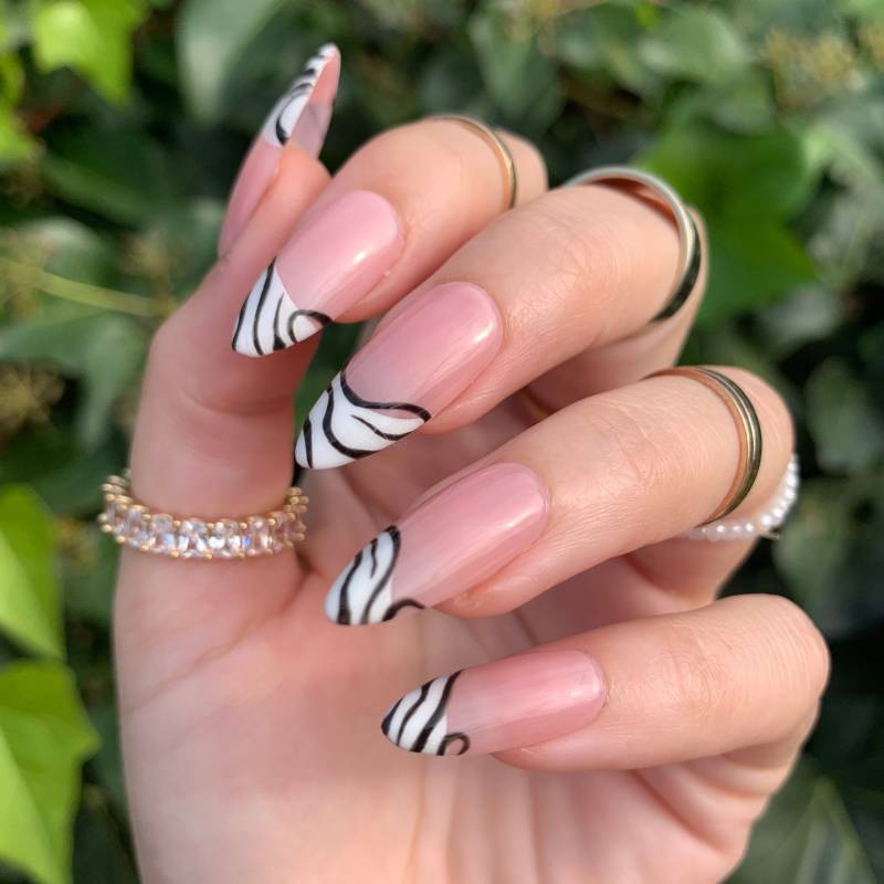 Zebrafreundlich/Press On Nails von Etsy - sassynailsbyalba