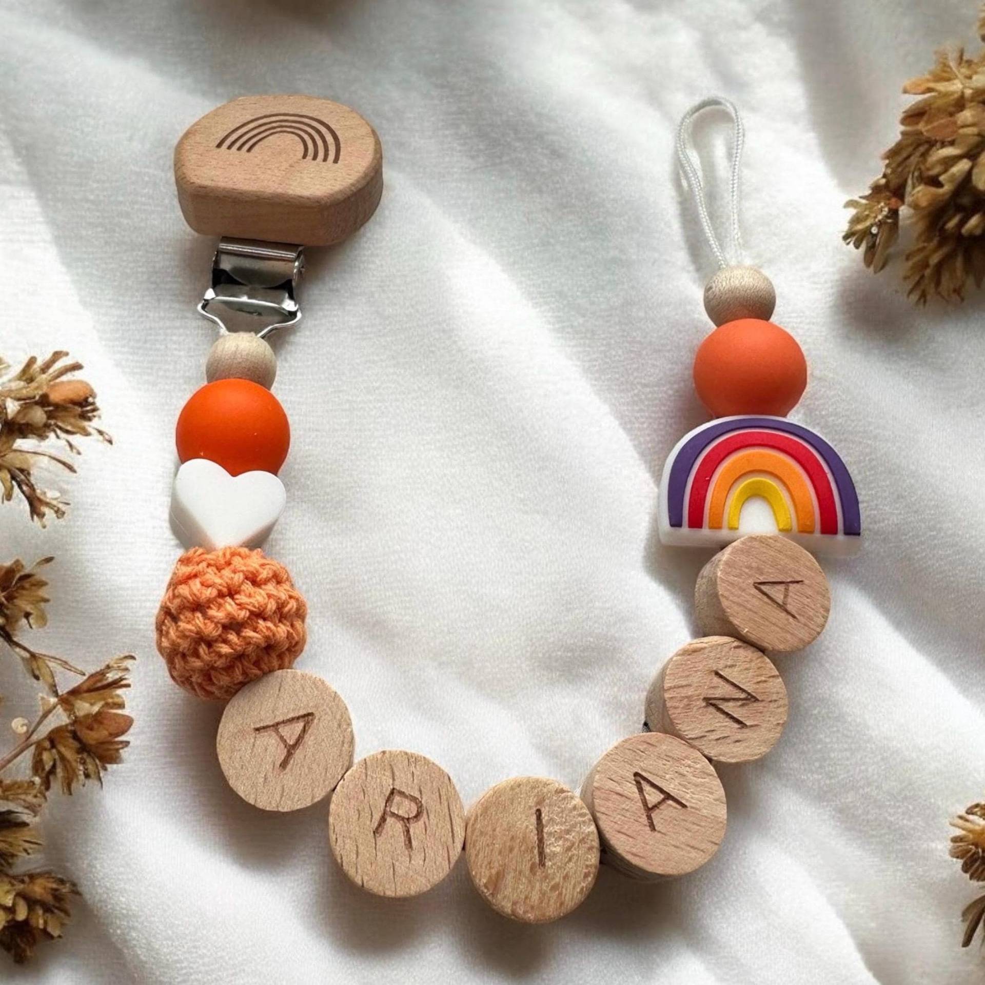 Schnullerkette Mit Namen Regenbogen Für Jungen Und Mädchen Baby Personalisiert Personalisierte Geschenke Orange Geschenk Zur Geburt Taufe von Etsy - schnullerzauber1